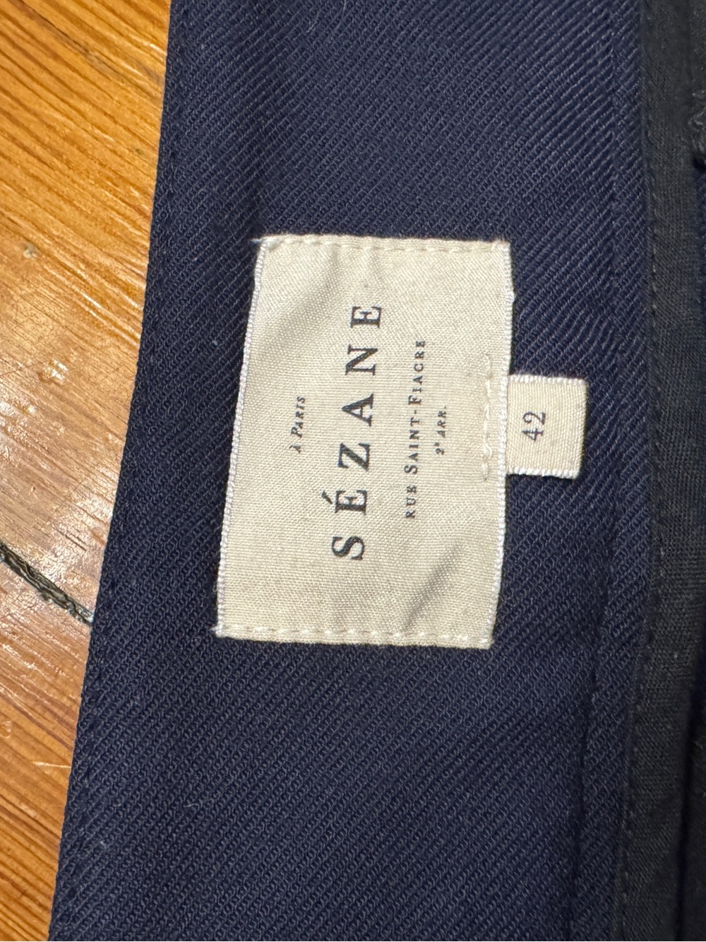 Sezane Tailored High-Waist Wide-Leg Trousers in Navy - Picture 7 of 8